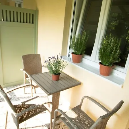 King Kong Kapitany Vendeghaz Apartman