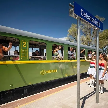 King Kong Kapitany Vendeghaz