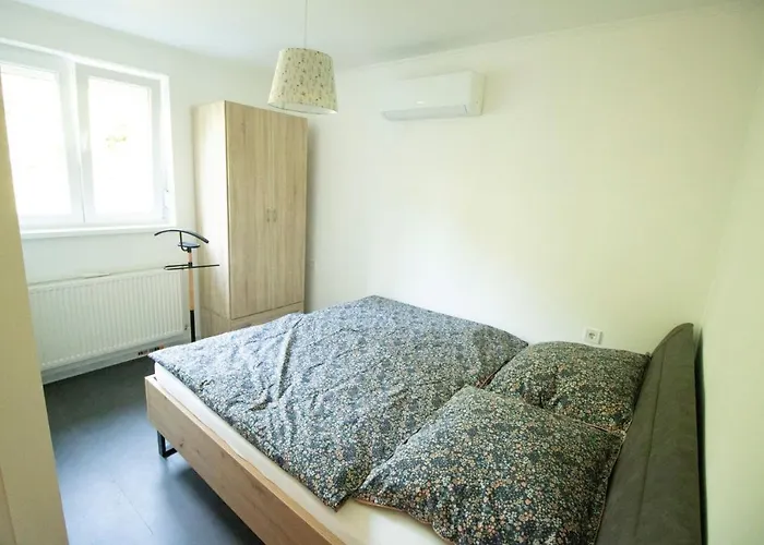 King Kong Kapitany Vendeghaz * Fonyód