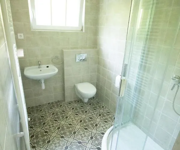 King Kong Kapitany Vendeghaz Appartement *